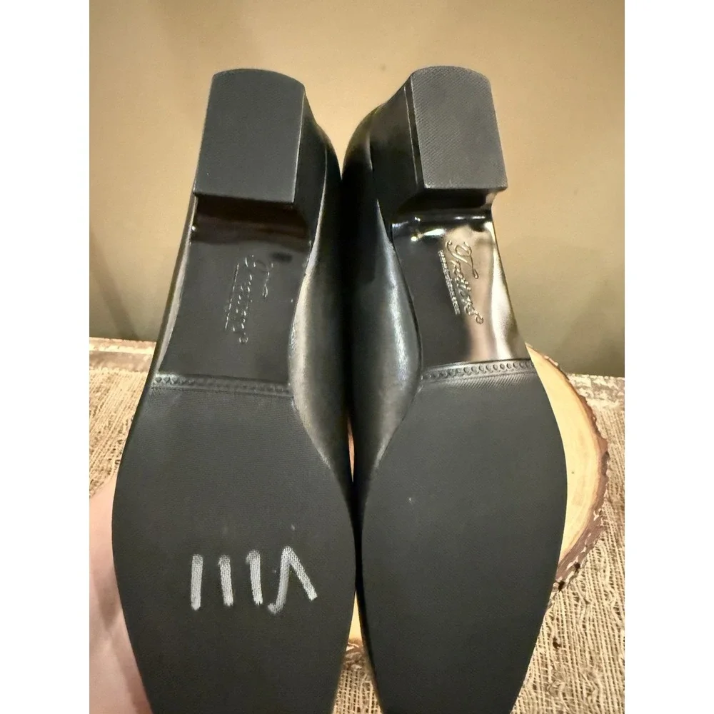 Trotters T3235-001 DORIS Women's NEW Low Heeled Pump Black Sz-6N